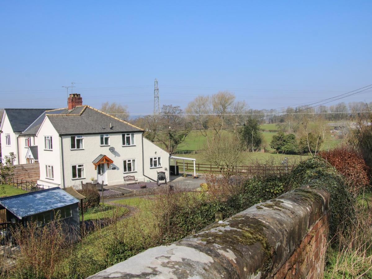 Villa Belmont Bridge Oswestry Exterior foto